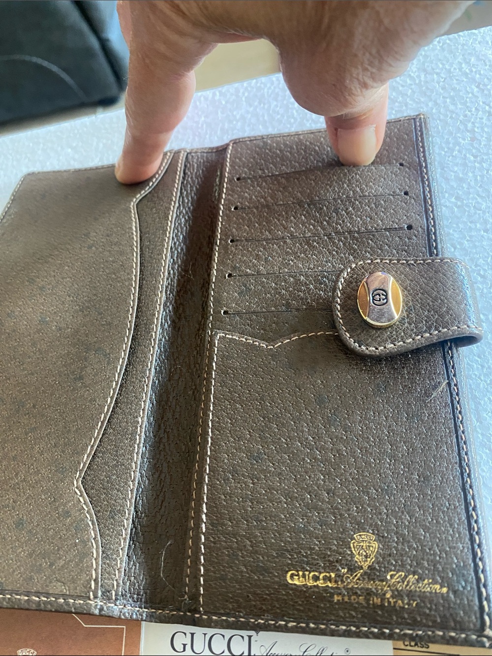 NWT 1980’s Gucci Brown GG Canvas Snap Accessory Wallet with Gold-Tone Hardware - Picture 2 of 6